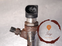 Injecteur 2 - RENAULT - 132111041910