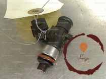 Injecteur 4 - RENAULT - 7701061008