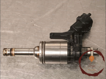 Injecteur 2 - PEUGEOT - 1984H5