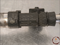 Injecteur 1 - RENAULT - 166000002R