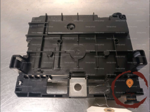 Platine fusible AV - PEUGEOT